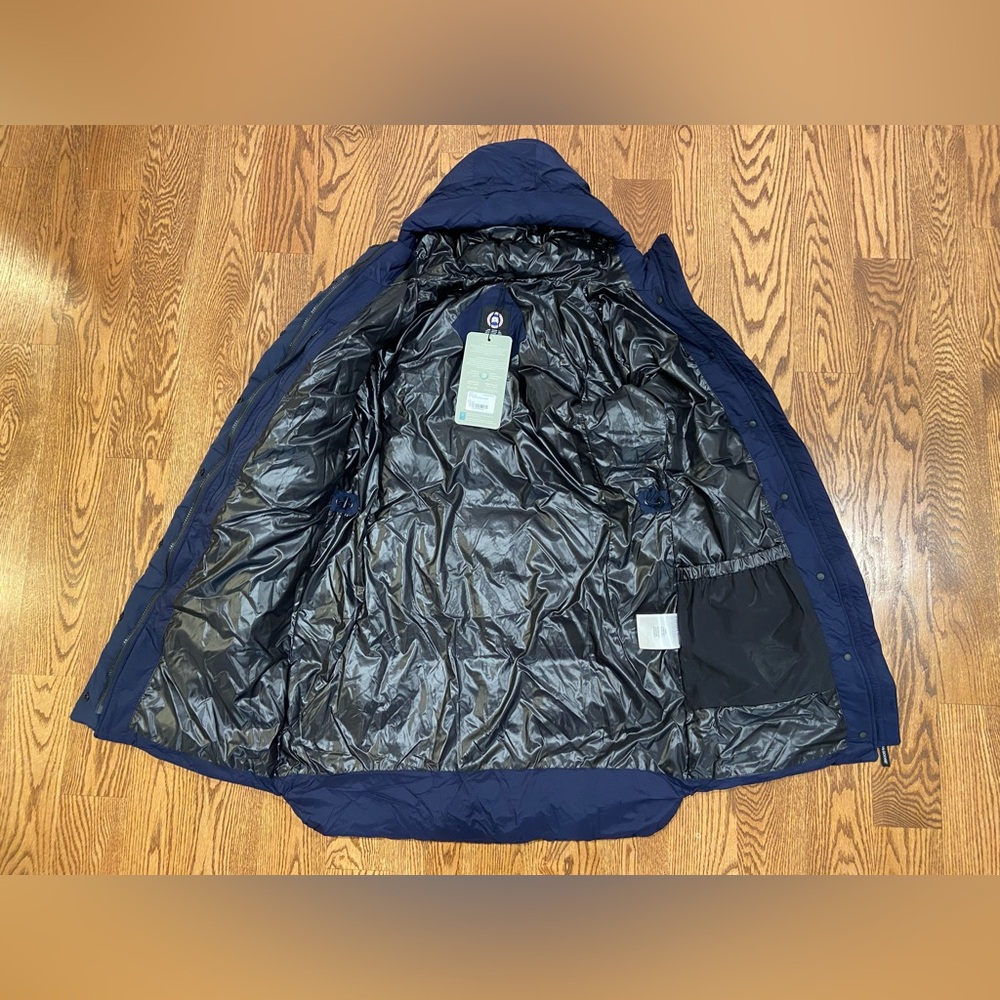 Canada Goose Alliston Down Coat - Picture 9 of 12